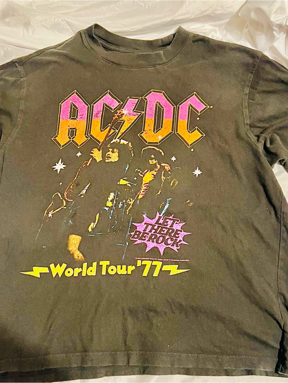 AC/DC Black Tee with Pink & Yellow Graphic World Tour 1977 Men’s M